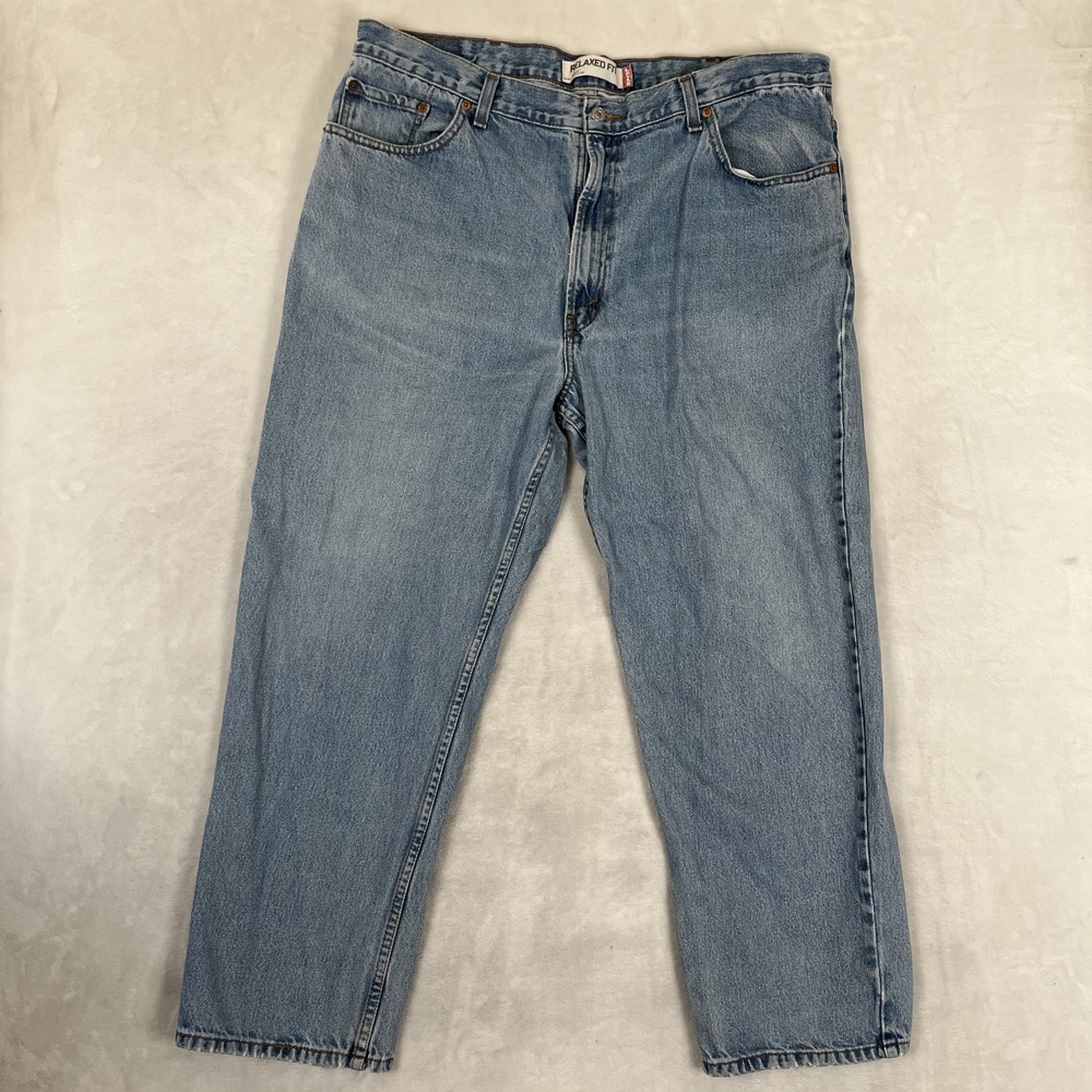 Vintage Levi's 550 Jeans Mens 42x30 Blue Relaxed Tapered Denim Light Wash Y2K